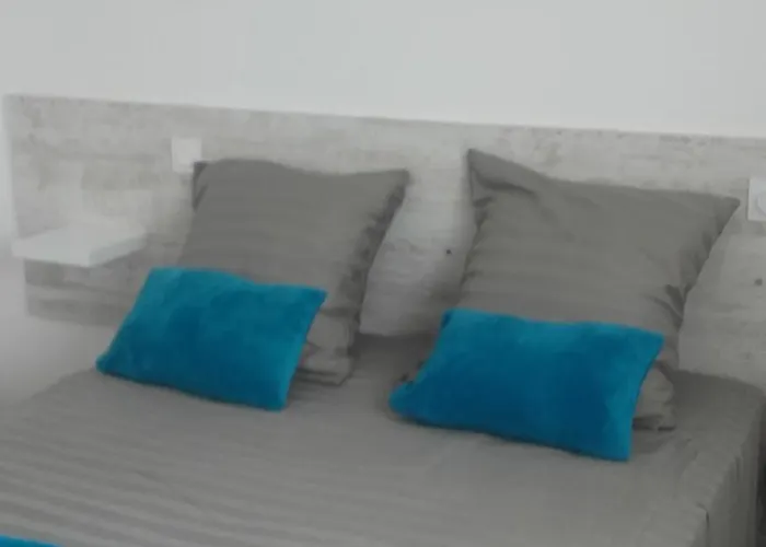 6-8 Personnes- 3 Chambres- Proche De à Pied La Chaume